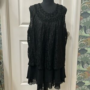 Gently worn black lace top 2X